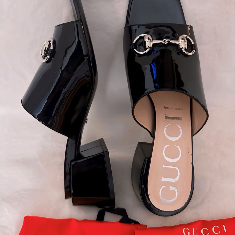Gucci Lexi 105 Black Patent Horsebit Backless Sandal Mule: Size 39